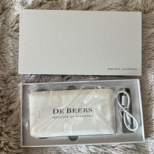 Electronics 'De Beers' Powerbank Portable Charger